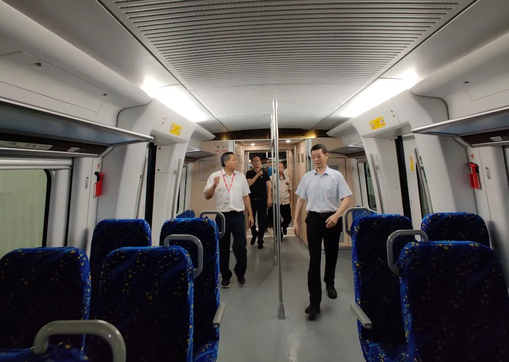 珠海機場城際：首列CRH6A型動車組車輛順利交接
